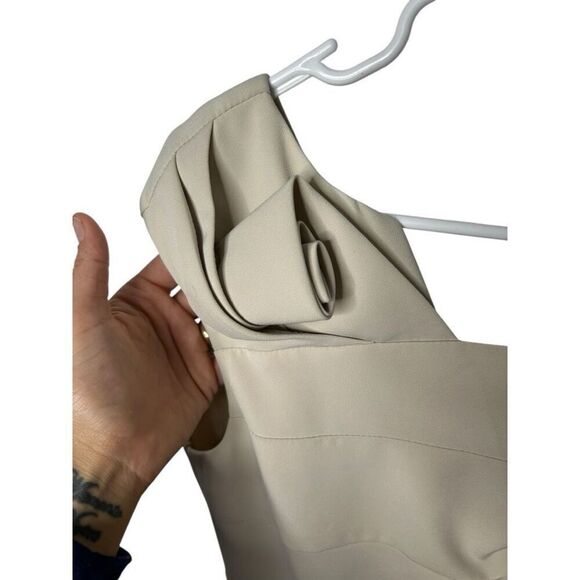 Rinascimento Italy Cream Peplum Knee Length Dress Size M Clean Girl Old Money - Picture 4 of 15